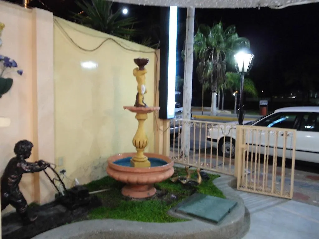 Francisco II Hotel Salinas