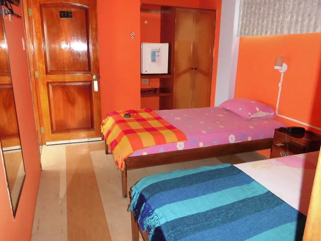 ***  Francisco II Hotel Salinas  Ecuador