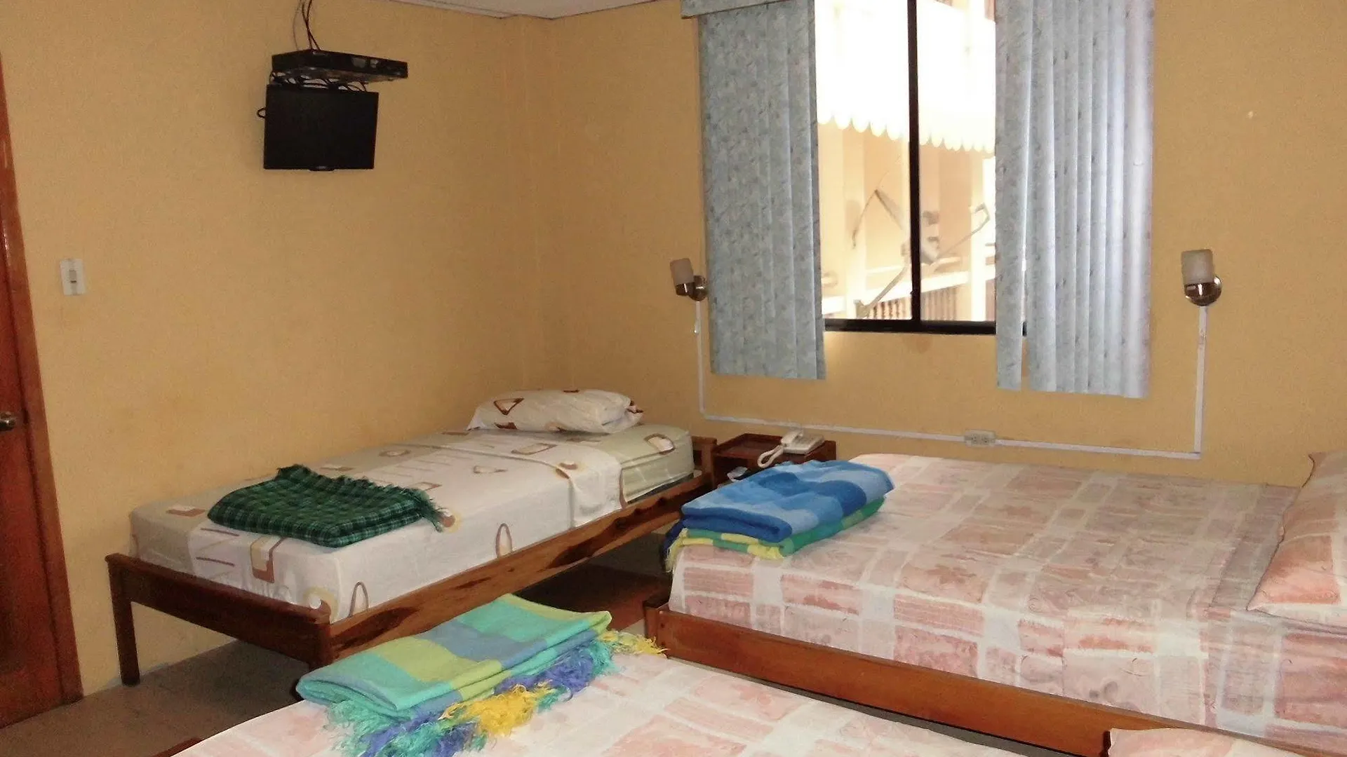 ***  Francisco II Hotel Salinas  Ecuador